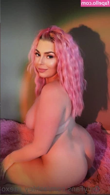 Ashley_raexo [ ashley-raexo-1 ] - Bored