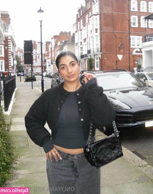 indianprincessxx [ rated-1-indian-on ] - getting sloppy all over  moderatelyjay  s cock