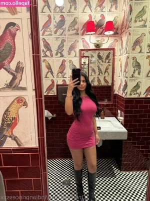 indianprincessxx [ rated-1-indian-on ] - Who wants to buy me a drink
