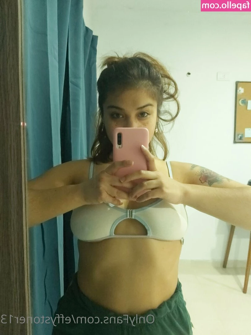 effystoner13 - Fun little set      who smudged my lipstick