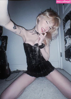 Ohkailno - My tits look even better out of my lingerie 😁
