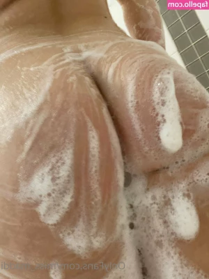 miss_maddi [ miss-maddi ] - I’m gonna try to wear more pink 💕