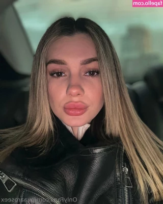 evaaroseex - Don t look back unless it s a good view