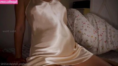 alice2242 - A little time lapse of eating half a Costco pie. Don’t worry, I