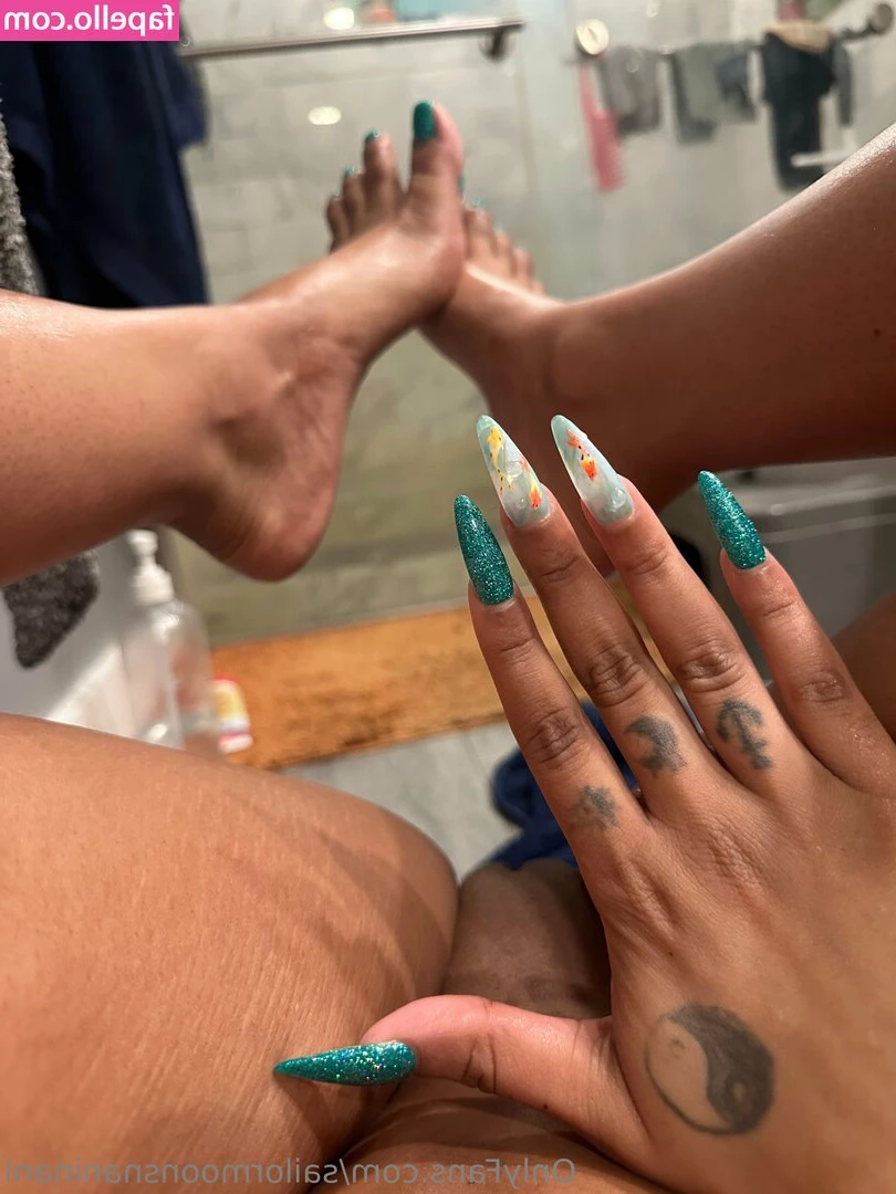 sailormoonsnaninani - These long legs will drive you crazy 😏 Write to DM, I have