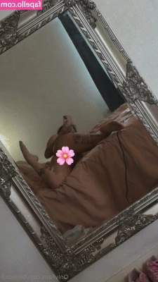 tieexox3 - Damn daddy I m on my knees waiting to suck you up