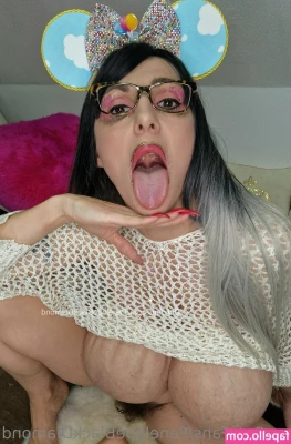 penelopeblackdiamond - Love to take this all off