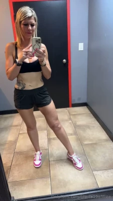  [ fitwife1983free ] - This is me  now 40 years old   I have scars  stretch marks  jiggly