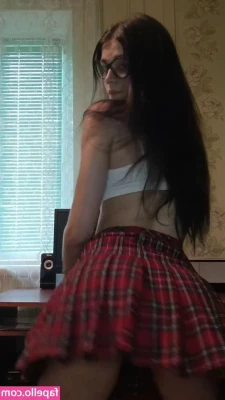  [ sexy-queen-69 ] - My good side 😄