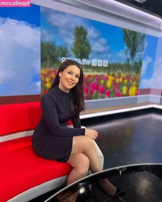  [ local-tv-presenters ] - I'm so bored & horny.. 🥹 Do you have time to play with me
