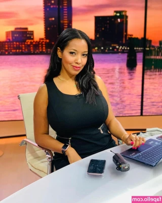  [ local-tv-presenters ] - The body is meant to be seen, not all covered up. Wanna see more? Dm