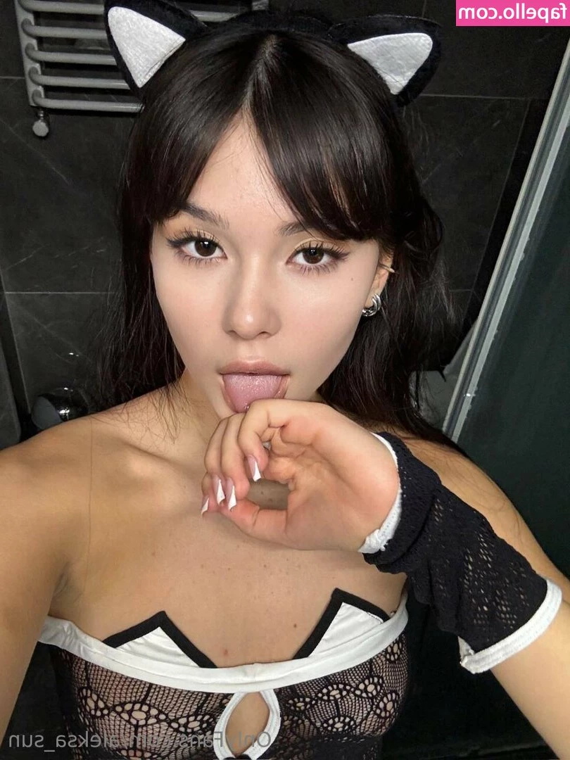 Aleksa_sun [ aleksa-sun ] - Let me be your fantasy ❤ unlock this