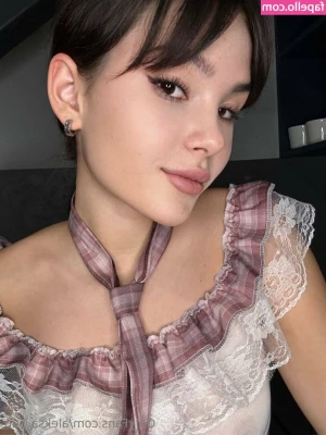 Aleksa_sun [ aleksa-sun ] - I was so close to cumming that I was leaking