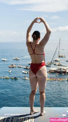 Molly Carlson [ molly-carlson ] - Suck me dry, pound my huge ass and take me to the buffet.