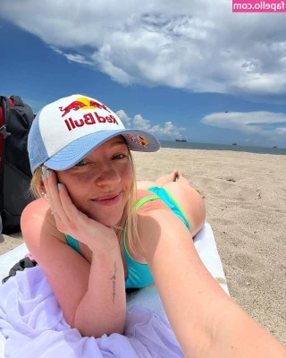 Molly Carlson [ molly-carlson ] - Your favorite bunny