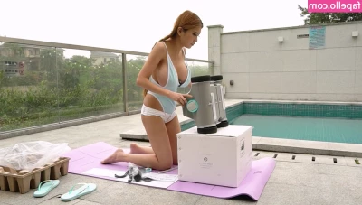 SexyCyborg - Do you want me to strip it off? 🤭