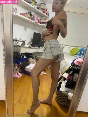 adrivainilla - if you eat pussy for pleasure, may God bless you financially