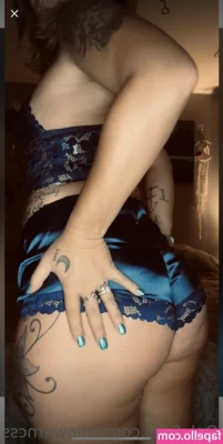 Amberluvs25 - Here's the trailer for my new video, Cowgirl shrunken date boot ride