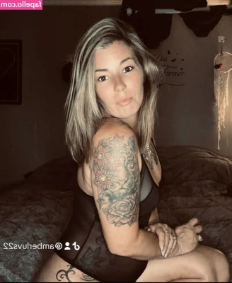 Amberluvs25 - 🤍 cheeky 🍑 ;)