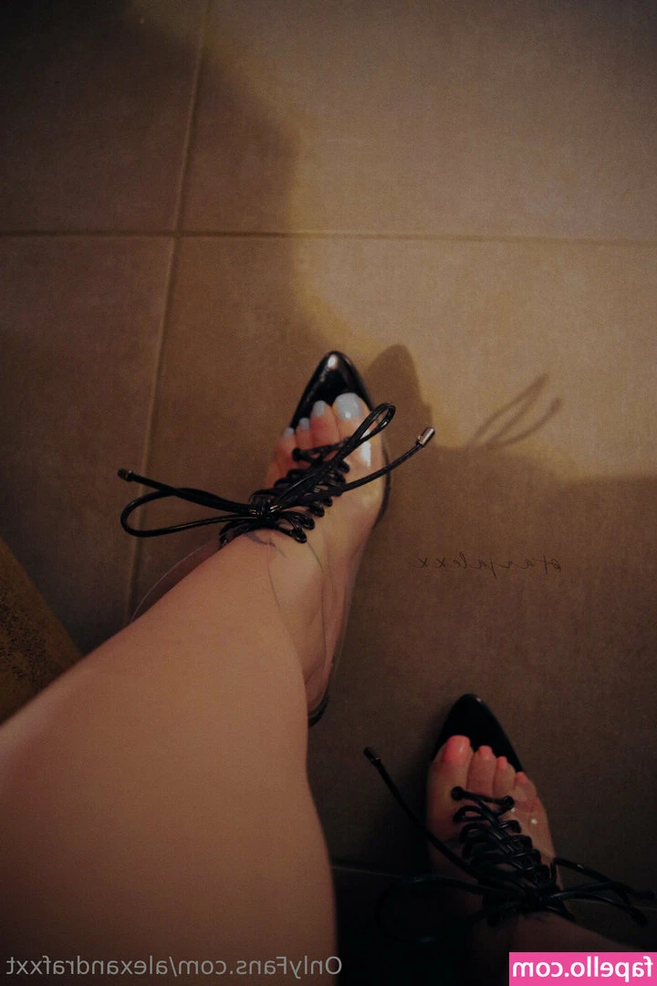 alexandrafxxt - Don t forget to tip if you want to see the behind view  x