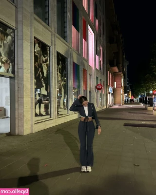 Wieke Langanke [ wieke-langanke ] - I’m having a frustrating night, so let me sexually frustrate you