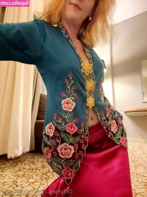 m00nflower - Part 4 of the pants off dance-off