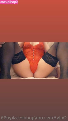 goddessskye95 - Wouldn t you want to come over and lick this