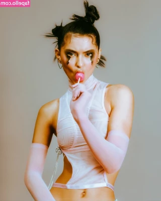 Beca Michie [ beca-michie ] - Will you explore with me ?