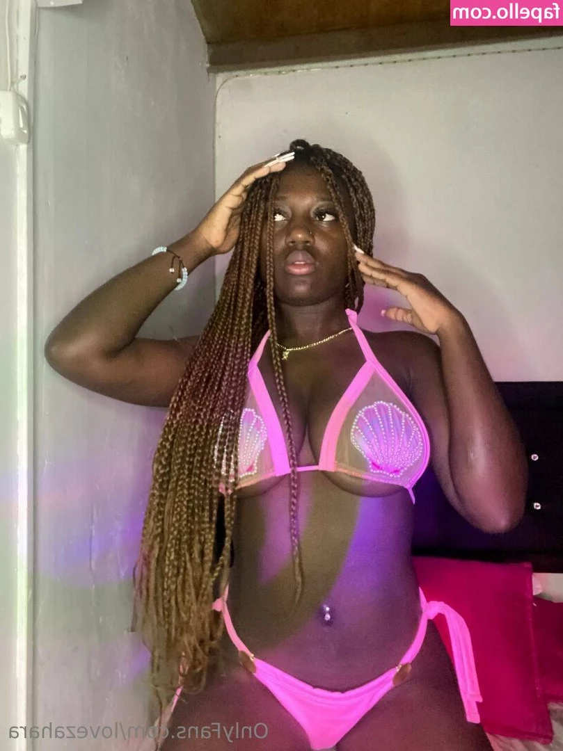 lovezahara - Hello papiii  Ready to play with my pussy till it gets wet for you  