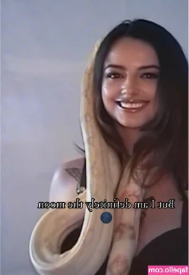 Desi VIP [ desi-vip ] - My pussy is waiting for your playful tongue   Make me moan
