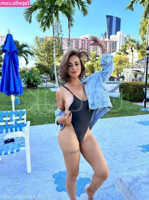 Maricielo Effio [ maricielo-effio ] - Today was the first time I was live on cam since a long time and I