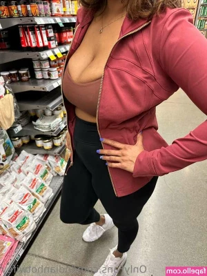 indianhotwife - Preparando a sua ceia e não é de comida que estão falando amor 🤭
