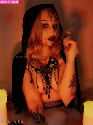 sinful_sirenfree [ sinful-sirenfree ] - i have a naughty thought, but I'll save it for our next