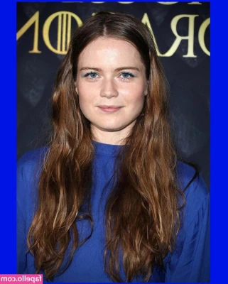 Hera Hilmar [ hera-hilmar ] - Just trying a few things on