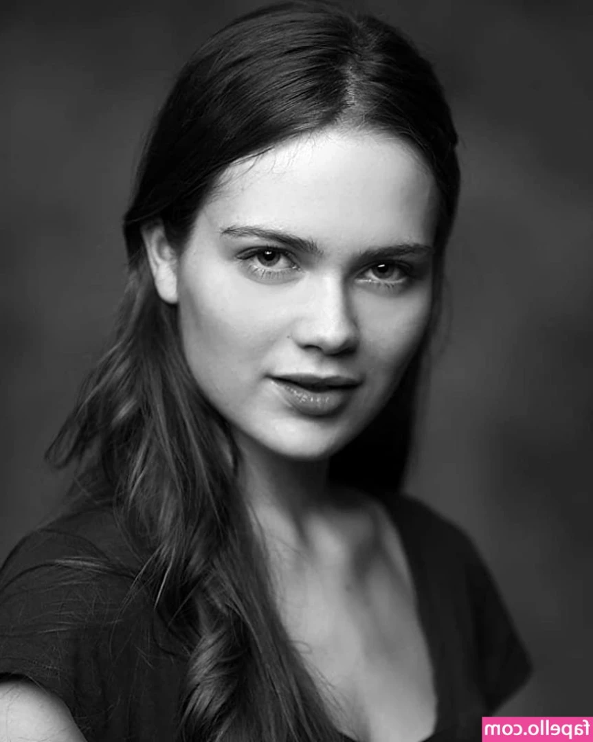 Hera Hilmar [ hera-hilmar ] - Made it out to the mall on this rainy evening  What do you think