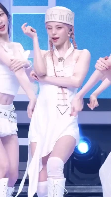 Yeji - 😈 wet 💦