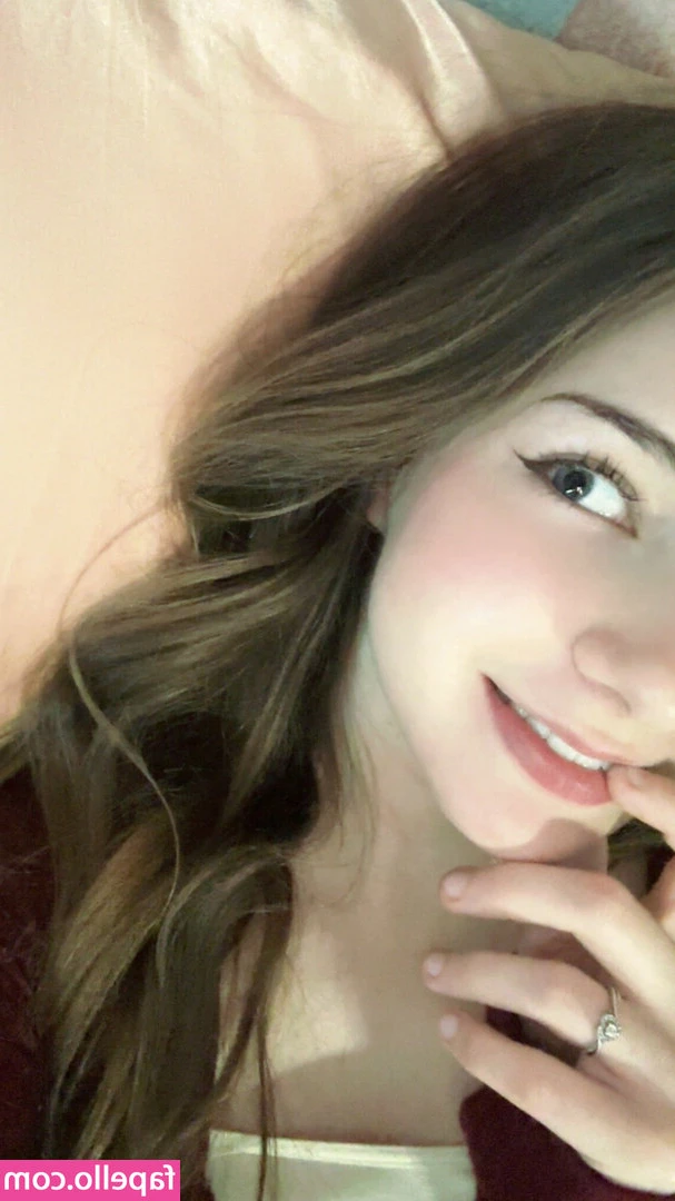 Sunflower ASMR [ sunflower-asmr ] - Eating good cock is my love language