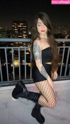 Nicole Diretora [ nicole-diretora ] - Lazy