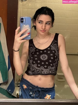 avieb4by - After-shower shenanigans