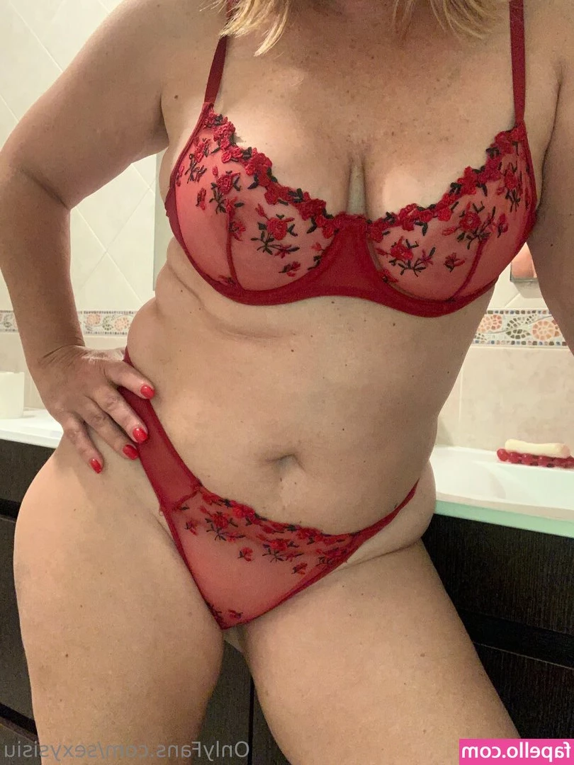 sexysisiu - Dear, do you want to get into my panties?