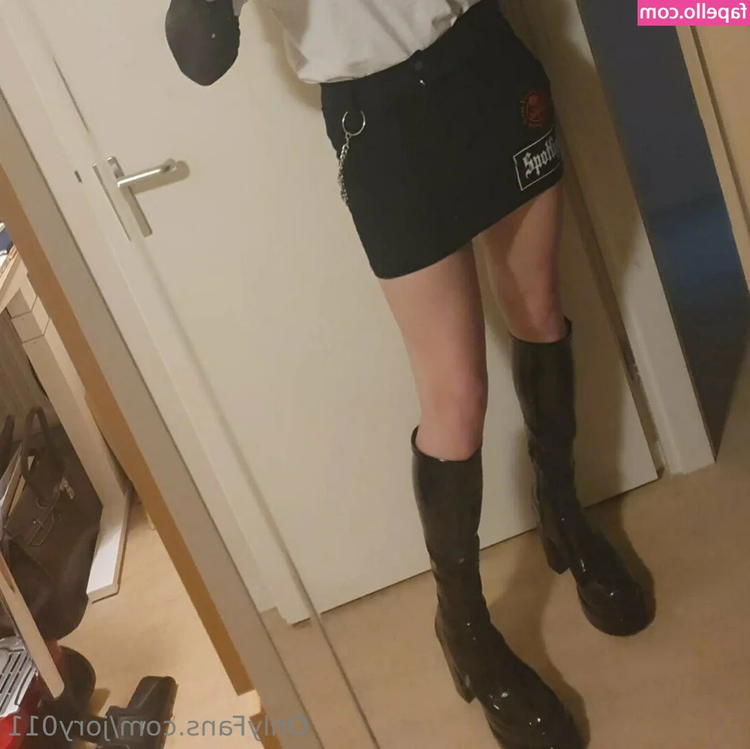 jory011 - I think I need a good spanking   Will you do it