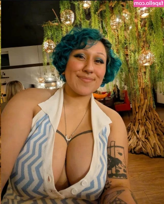venusontheflipside - WANTED  someone to ride Tip me  8 to get video dancing