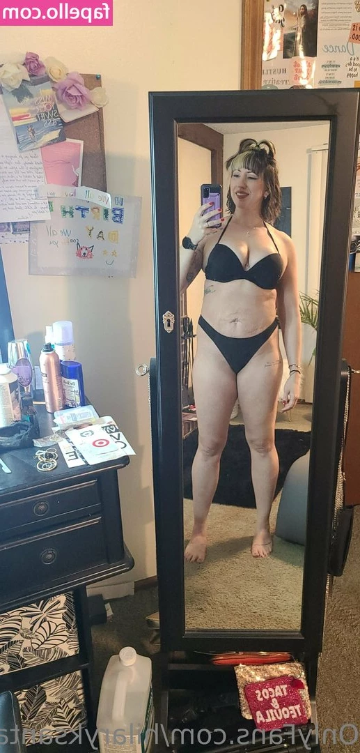 hilaryksantana - This innocent cutie  eva_yourfirst with big natural tits and juicy