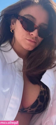 Brooke Vincent [ brooke-vincent-1 ] - Just some peeks 😜