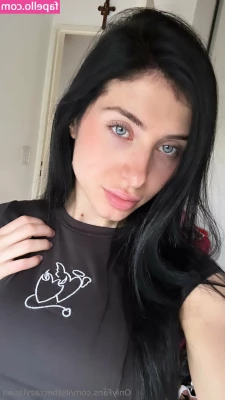 itsthecrazylatina [ itsthecrazylatina-1 ] - I need some massage ... who help me ? 💦
