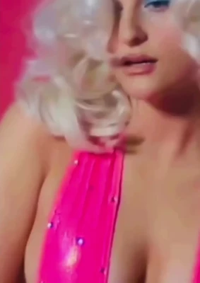 Megan Trainor [ megan-trainor ] - What’s cuter? Nails, pussy, boobs, tummy...?