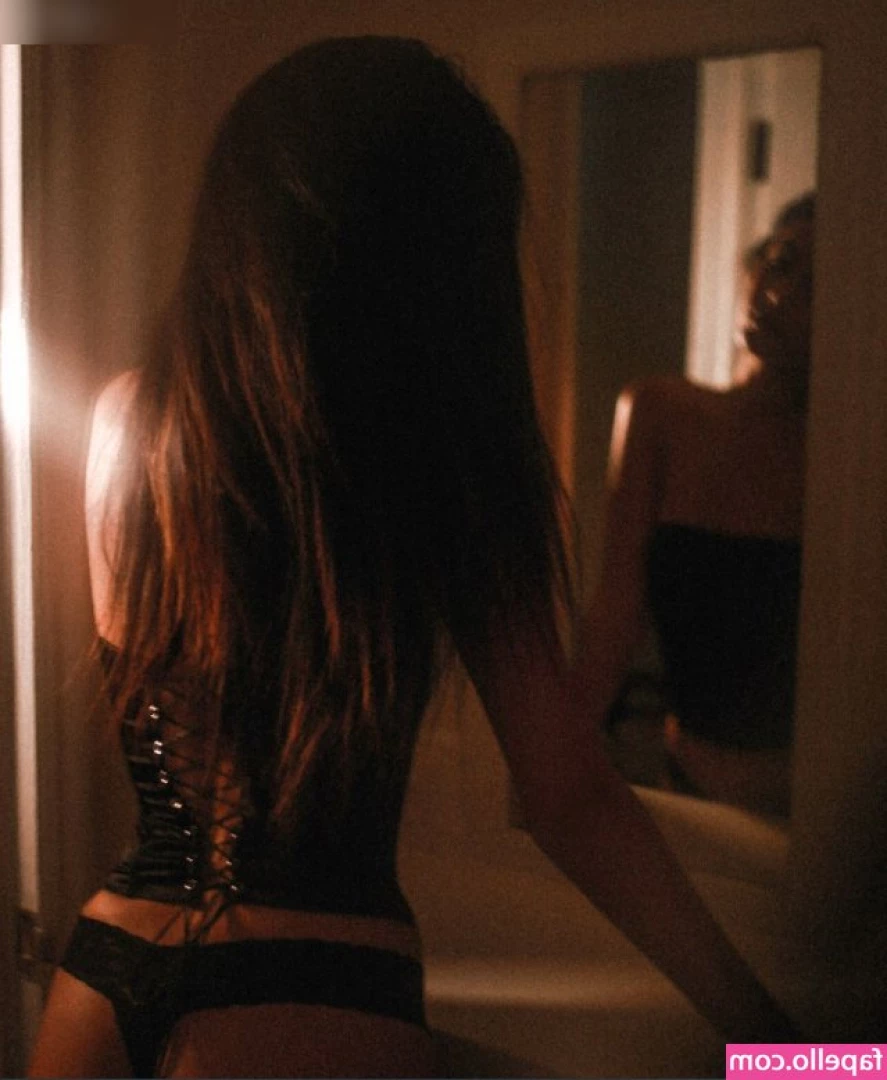 Cindy Kimberly [ cindy-kimberly ] - Would your cock fit??