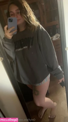 calicosbunny - My friend fucks me sooo good  Legs up in the air while he pumps his