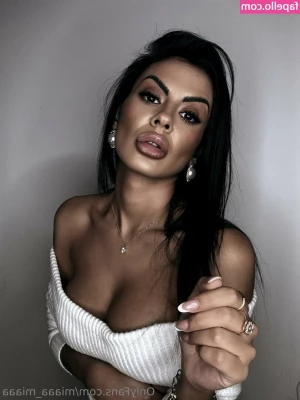 miaaa_miaaa [ miaaa-miaaa ] - Did this distract you from your light reading
