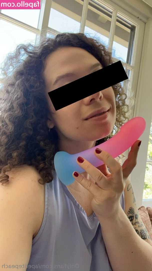 apetitepeach - This fan helps when it s HOT